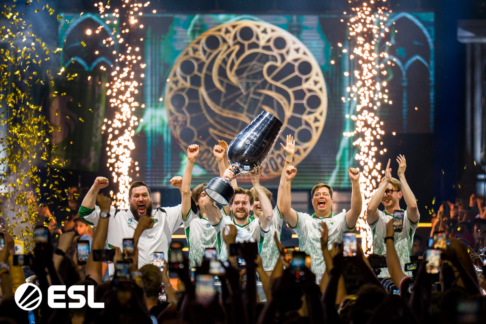 We Are The Champion！